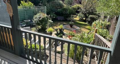 Beautiful spacious 2 Bedroom townhouse