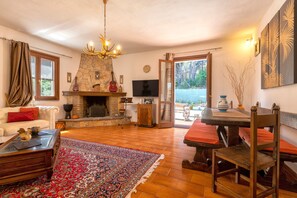 Téléviseur, foyer, services de diffusion en continu