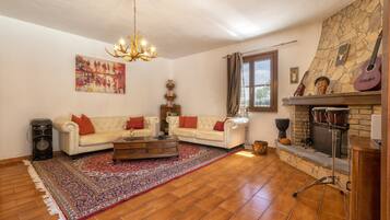 Fernseher, Kamin, Streaming-Dienste