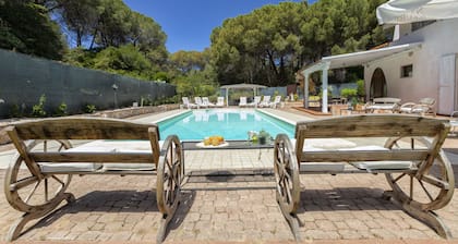 Villa 'Matian' avec piscine privée, Wi-Fi et climatisation