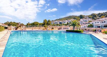 Holiday Home 'Amor Supremo' with Mountain View, WiFi and Air Conditioning