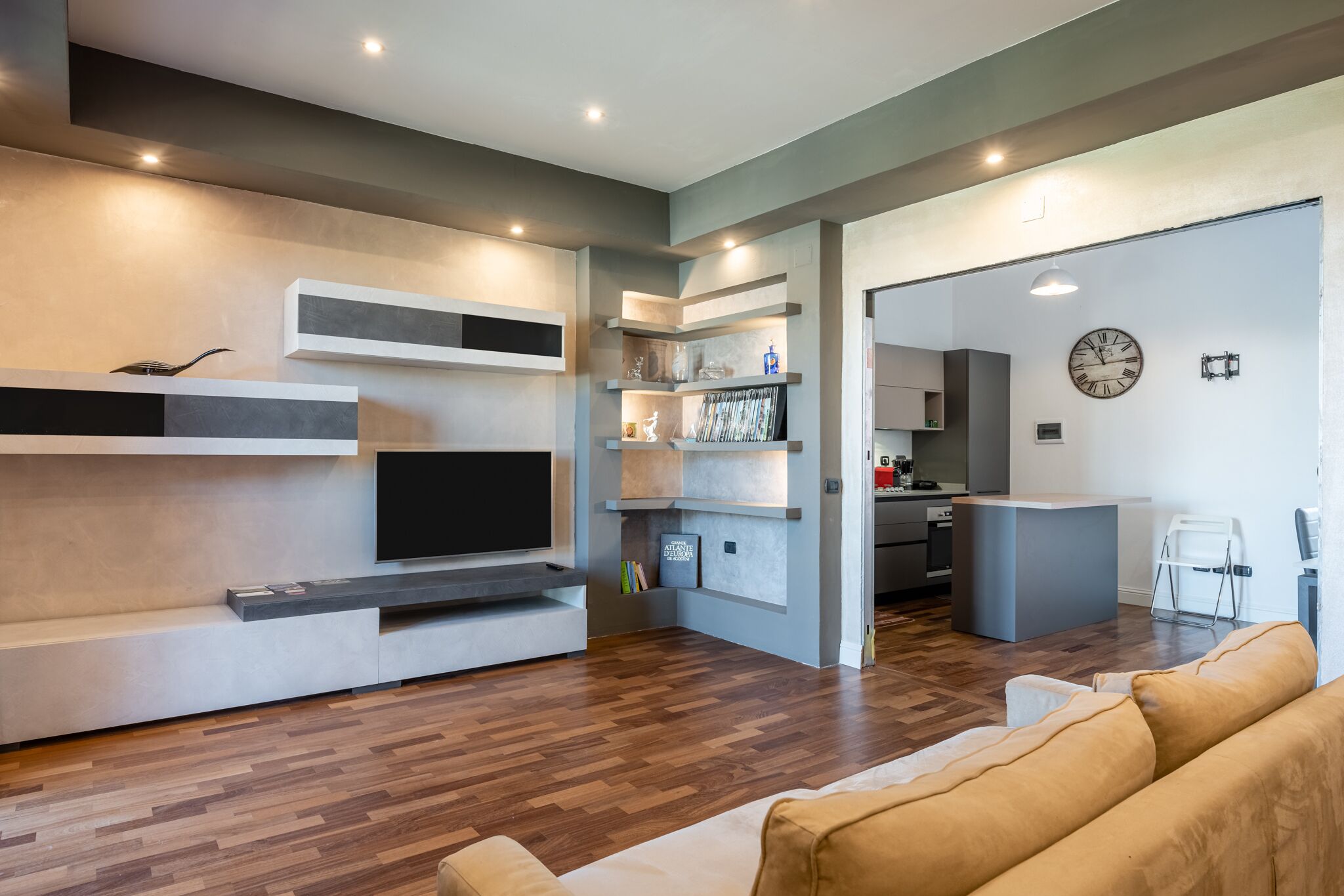 Appartamento per vacanze 'Casa Fiorita' con terrazza, balcone e Wi-Fi