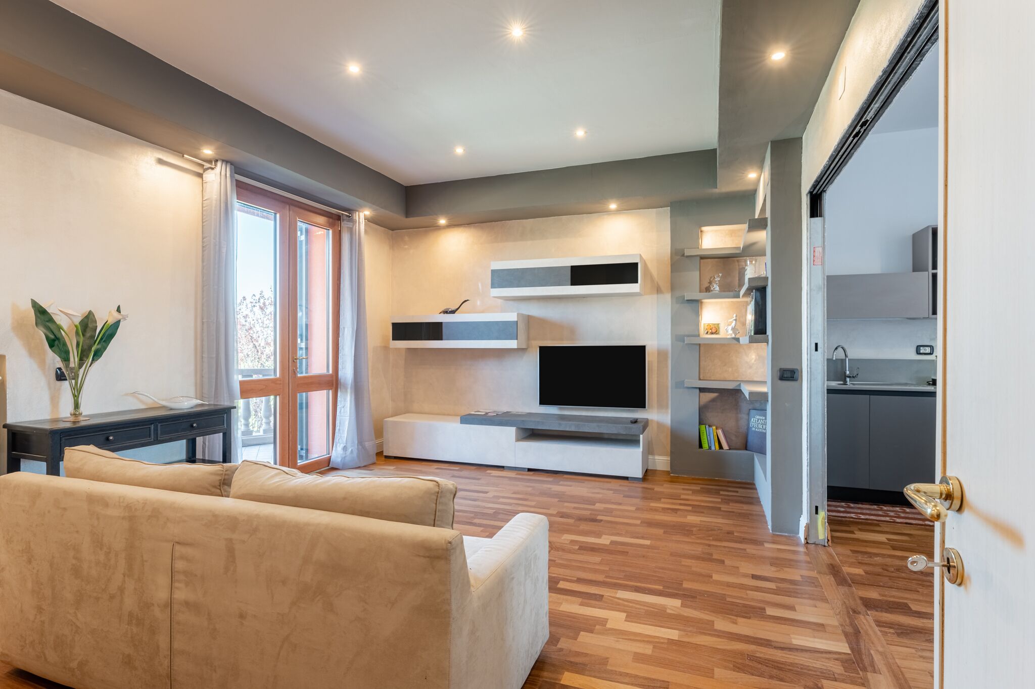 Appartamento per vacanze 'Casa Fiorita' con terrazza, balcone e Wi-Fi