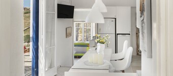 Apartment 'Konstantinos and Eleni's' with Sea View, Wi-Fi and Air Conditioning