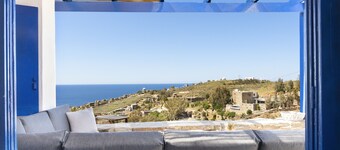 Apartment 'Konstantinos and Eleni's' with Sea View, Wi-Fi and Air Conditioning