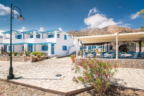 Exterior - Holiday Home 'Livadia Beach Studio B ' with Sea View, Wi-Fi and Air Conditioning (tilos)