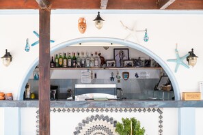 Bar (en la propiedad)