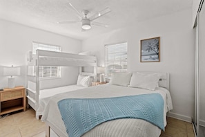 3 bedrooms, desk, iron/ironing board, travel cot