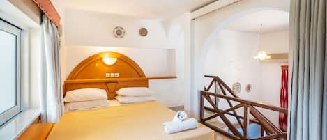 1 chambre, fer et planche Ă repasser, Wi-Fi gratuit, draps fournis