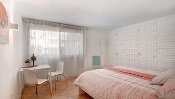 2 habitaciones, tabla de planchar con plancha y wifi gratis