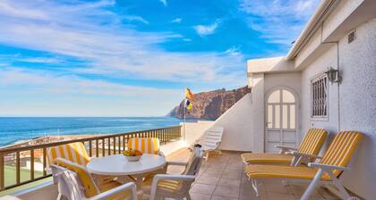 Holiday Apartment "Los Gigantes Sea View" near Beach with Shared Pool & Wi-Fi
