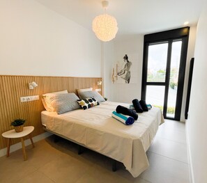 2 bedrooms, iron/ironing board, free WiFi, bed sheets