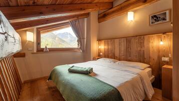 1 chambre, fer et planche Ă repasser, Wi-Fi gratuit, draps fournis