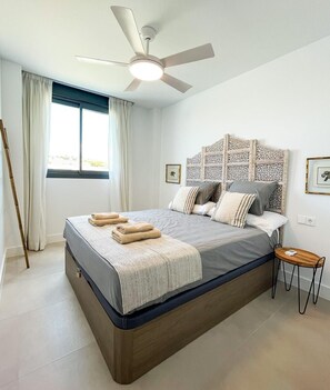3 bedrooms, iron/ironing board, free WiFi, bed sheets - Apartment 'Sun Garden' with Sea View, Wi-Fi & A/C (Torrox)