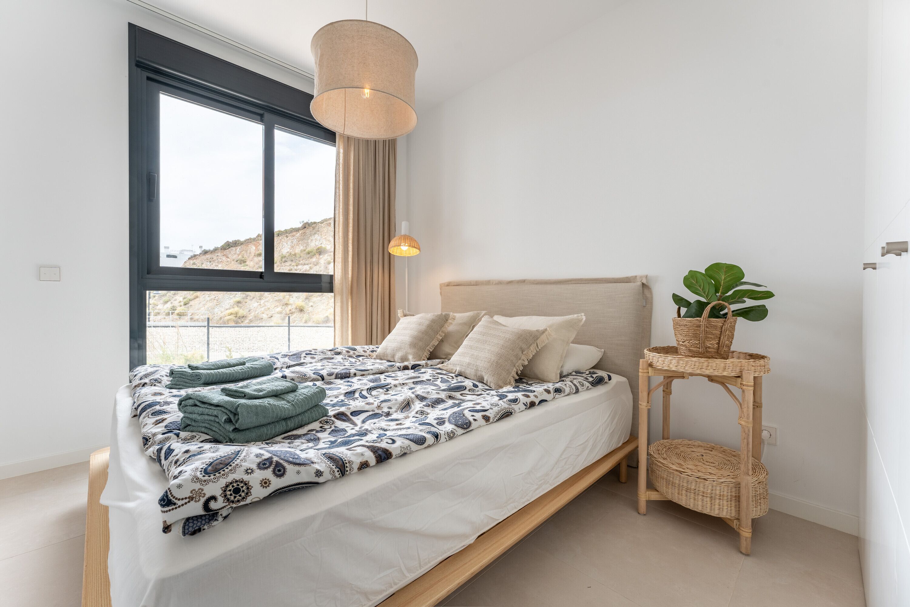 3 chambres, fer et planche à repasser, Wi-Fi gratuit, draps fournis