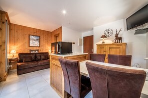 Interior - Studio 'Au Rêve Savoyard 1' with Shared Terrace, for 2 People (Morillon)