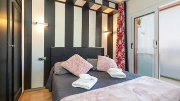1 bedroom, free WiFi, bed sheets