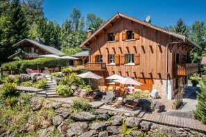 Exterior - Apartment "Au Rêve Savoyard 5" with Mountain View for 4 People (Morillon)