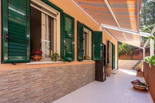 Appartement de vacances 'Paradiso Marino' avec terrasse, jardin et Wi-Fi à Cefalù