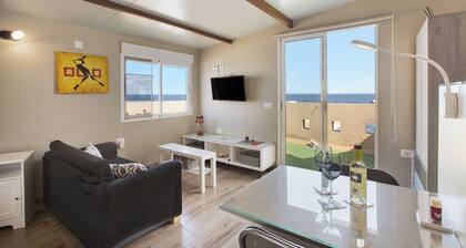 Vacation Apartment 'Estudio Calima' with Sea View, Private Terrace and Wi-Fi