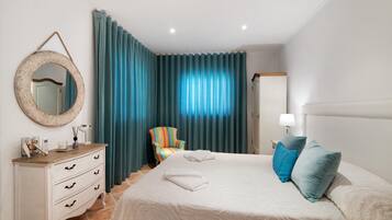 4 camere, ferro/asse da stiro, Wi-Fi gratuito, lenzuola