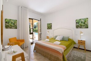 4 slaapkamers, een strijkplank/strijkijzer, gratis wifi, beddengoed