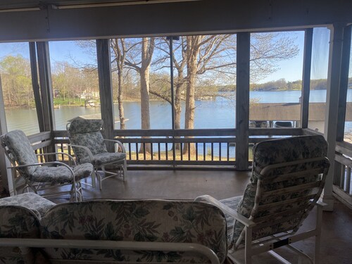 Lakefront,  Great, wide-water views. Near bridge
