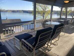 Outdoor dining - Lakefront,  Great, wide-water views. Near bridge
 (Moneta)