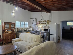 Smart TV - Casa da Quinta, Lagoa, São Miguel, Azores (Lagoa, São Miguel Açores)