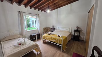 2 bedrooms, desk, iron/ironing board, travel cot