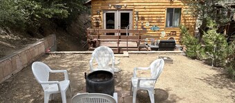 “Cassie’s Cabin”Cozy cabin in Crown King