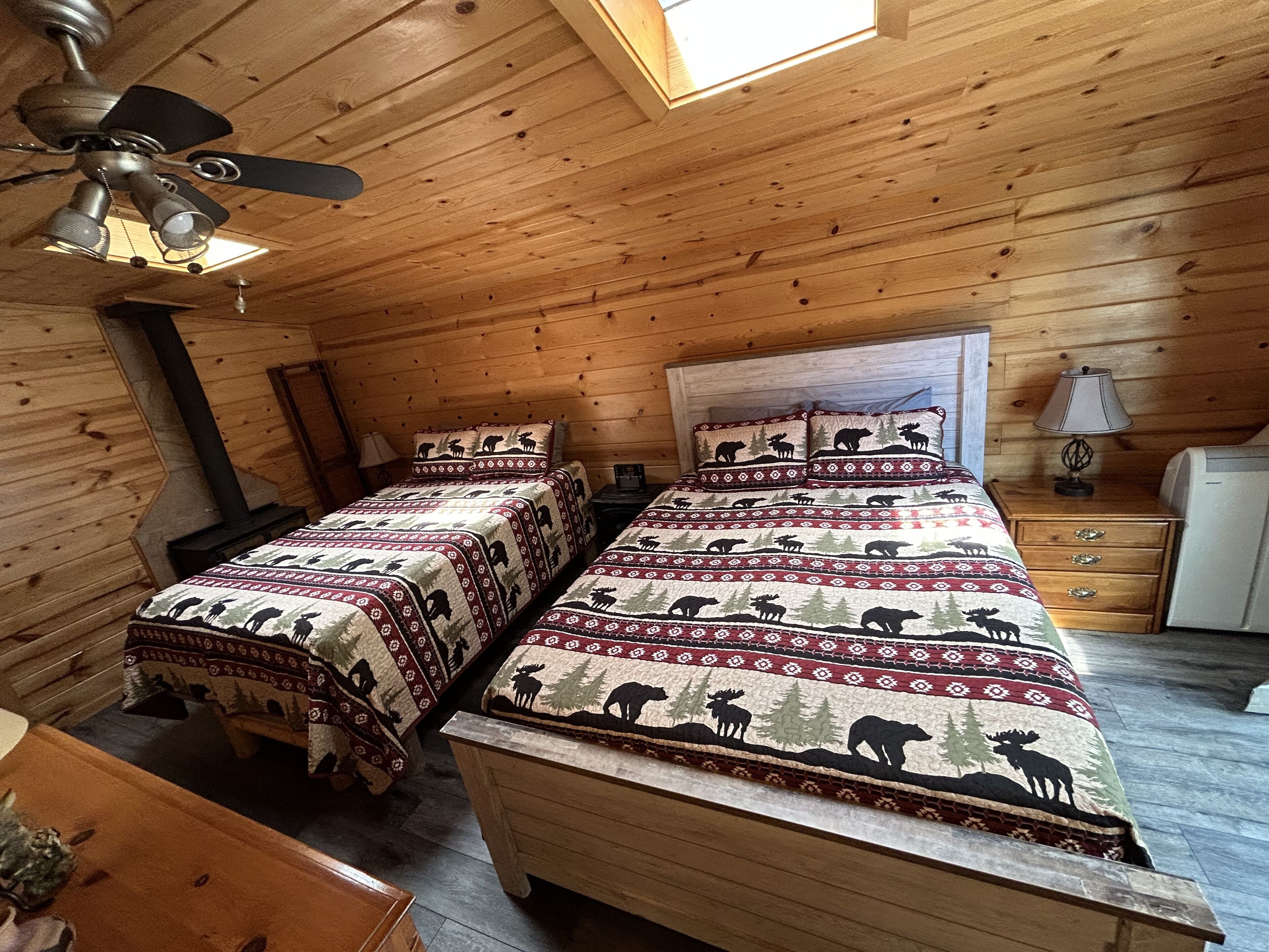 1 bedroom, bed sheets