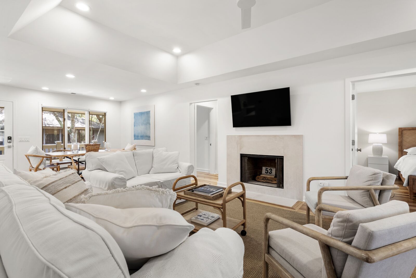 53 Inlet Cove: Renovated Cottage, Community Pool & Dock, Bike/Gear Credit