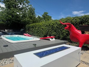 Property grounds - Denver Oasis Swim Spa Retreat (Denver)