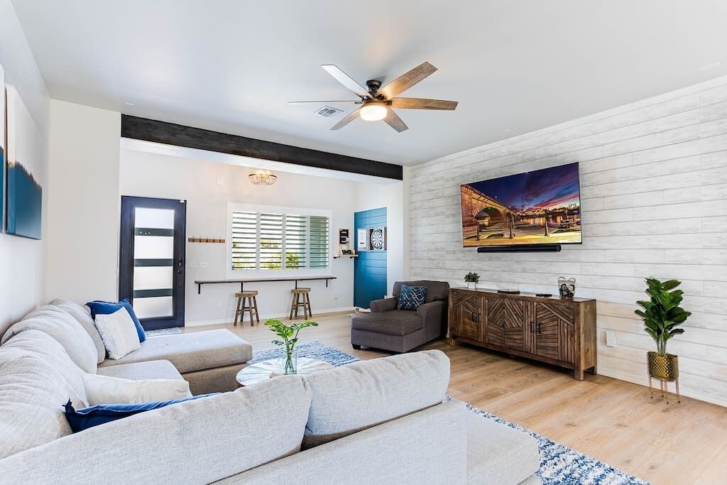 NEW Custom home near Havasu Riviera Marina