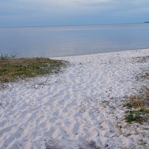 ビーチ、サンラウンジャー、ビーチタオル