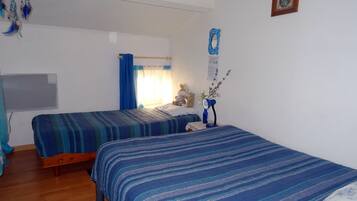 2 chambres, fer et planche à repasser, draps fournis