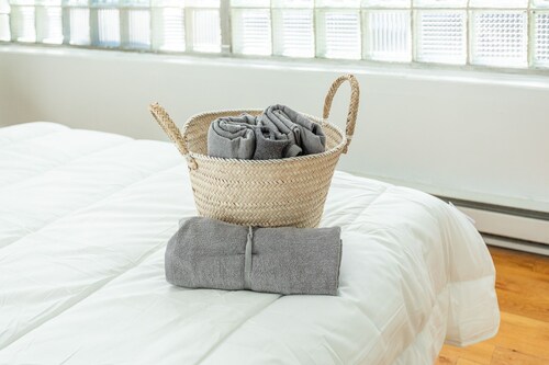 Cozy 3 bedrooms app near Metro