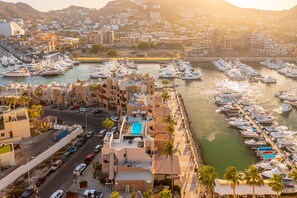 Marina - Newly Remodeled Condo In Cabo Marina- Blue Thunder (Cabo San Lucas)
