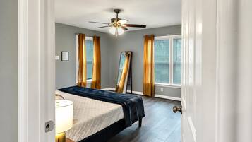 3 bedrooms, iron/ironing board, free WiFi, bed sheets