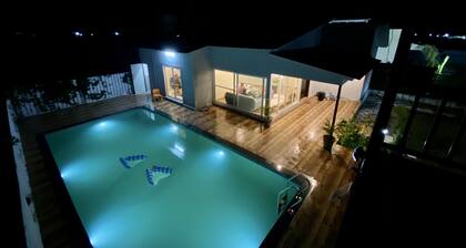 GoBravo 71: 2Bhk Farm with Pool & Garden Sector 150 Noida