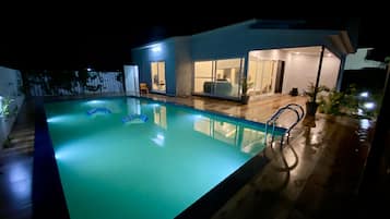 Piscine extérieure
