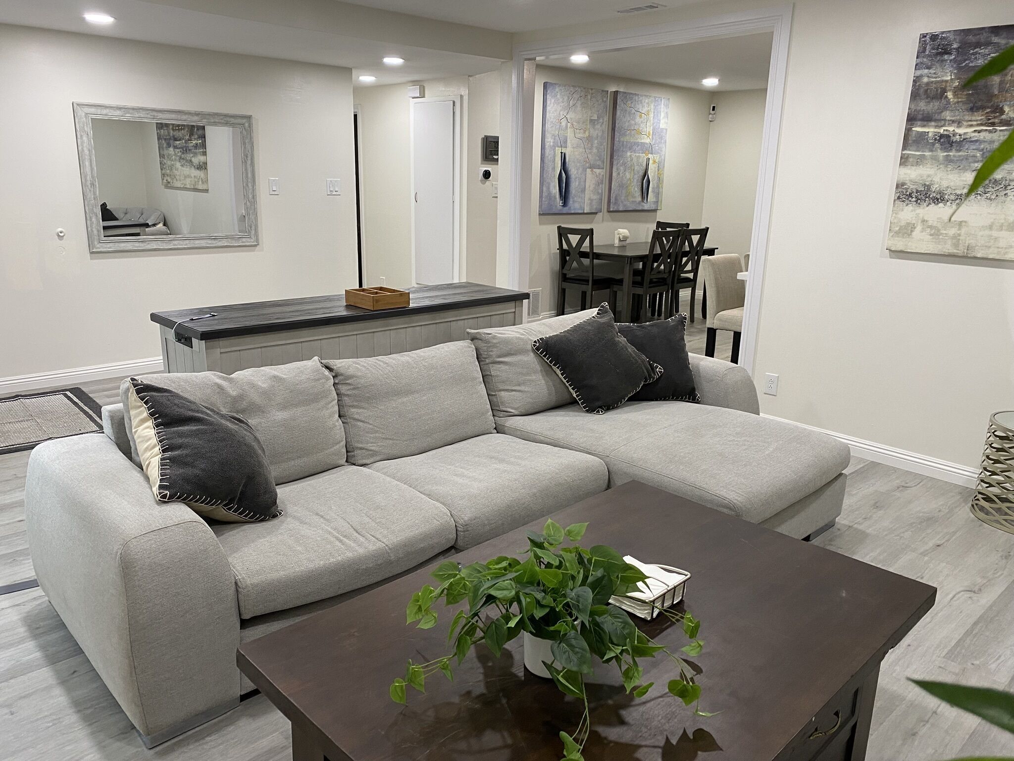 智能电视、壁炉、桌上足球