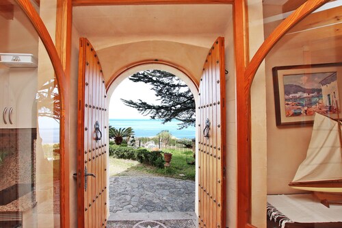 Villa Son Vives, impressive mansion with unbeatable panoramic sea views in Banyalbufar