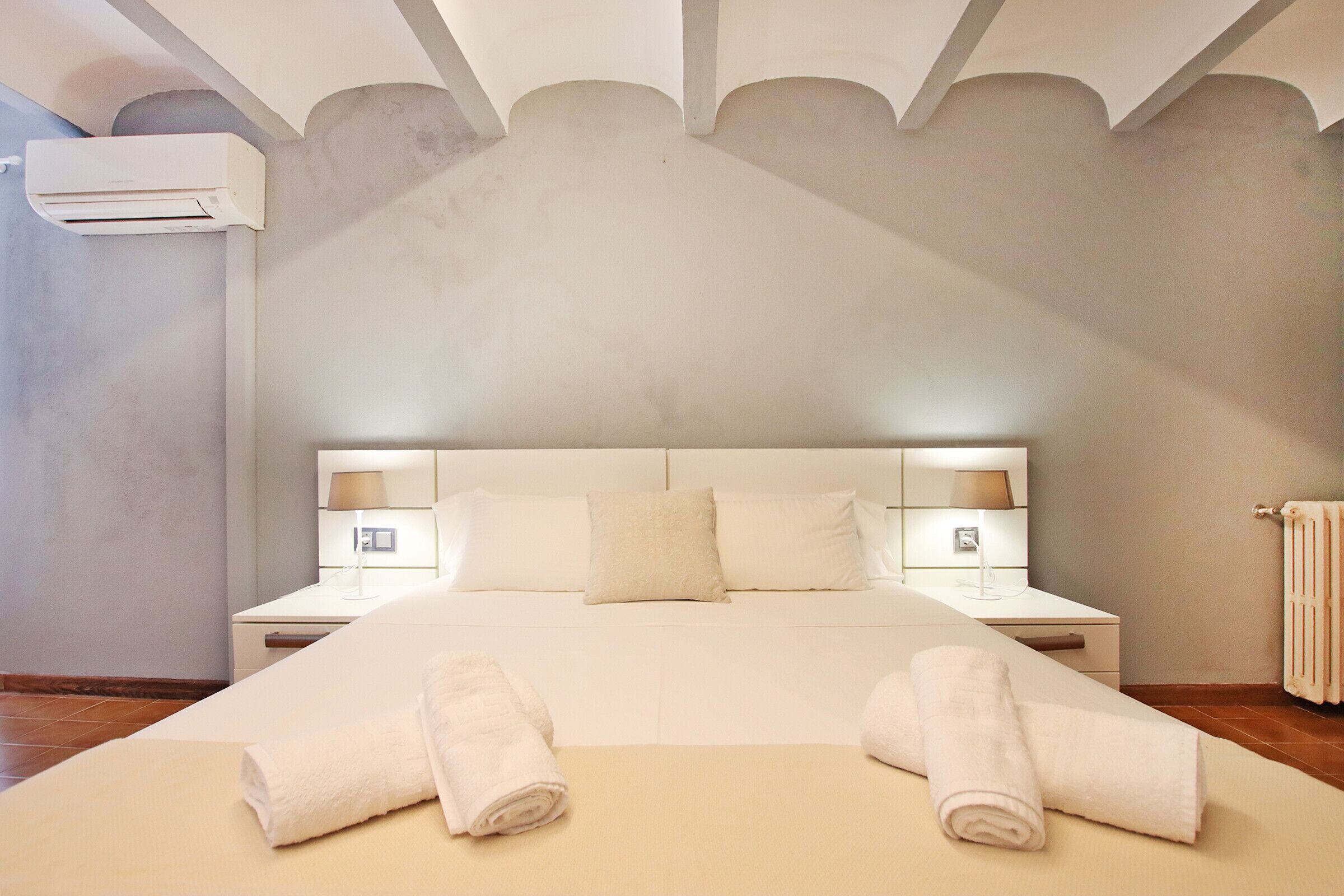 3 chambres, fer et planche à repasser, Wi-Fi gratuit, draps fournis