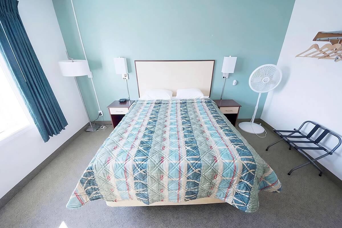 studio | in-room safe, desk, laptop workspace, free wifi