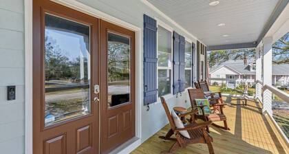 Pelican Bay - 3 bed 2 bath luxury home