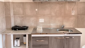 Deluxe Apartment | Private kitchen - Departamentos Balu (Mendoza)