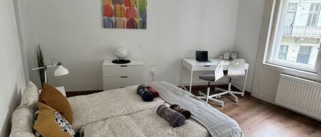 2 chambres, bureau, fer et planche Ă repasser, Wi-Fi gratuit