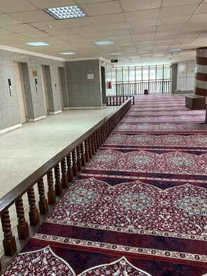 Business center - Durrat Albayan hotel (Makkah)